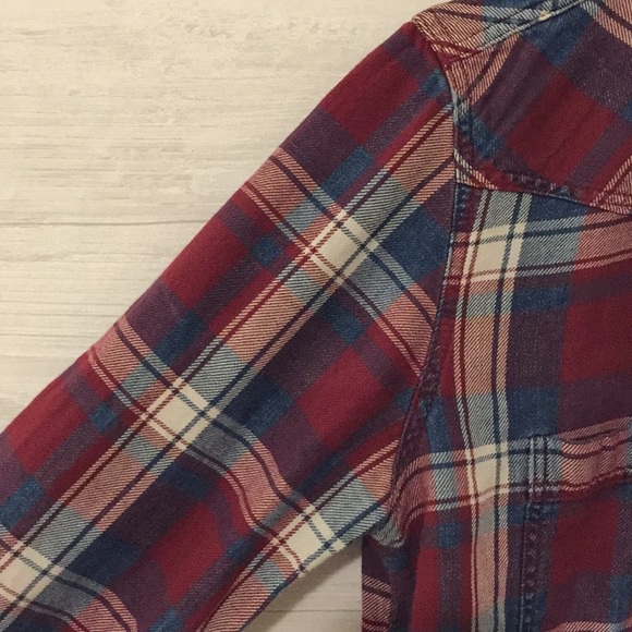 American Eagle Outfitters Long Sleeved Button Down - Picture 2 of 5